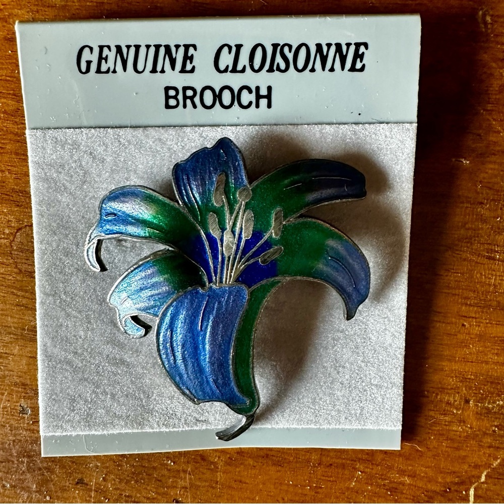 Vintage Cloisonne Enamel Lily Flower Brooch-Blue & Gold-2”x1.75”/ 1960-70s NOS